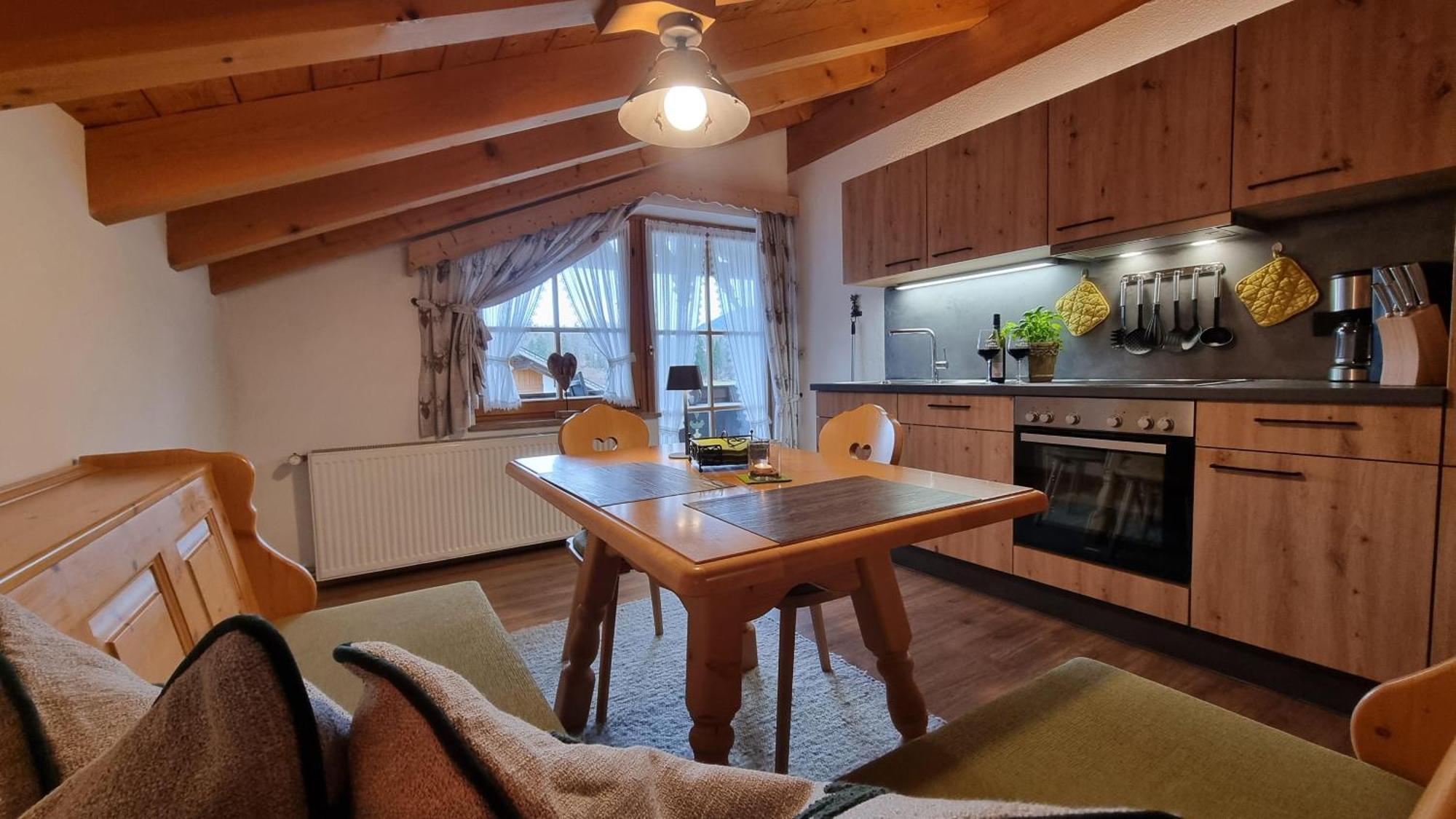 Gaestehaus Alpenparadies Krün Esterno foto