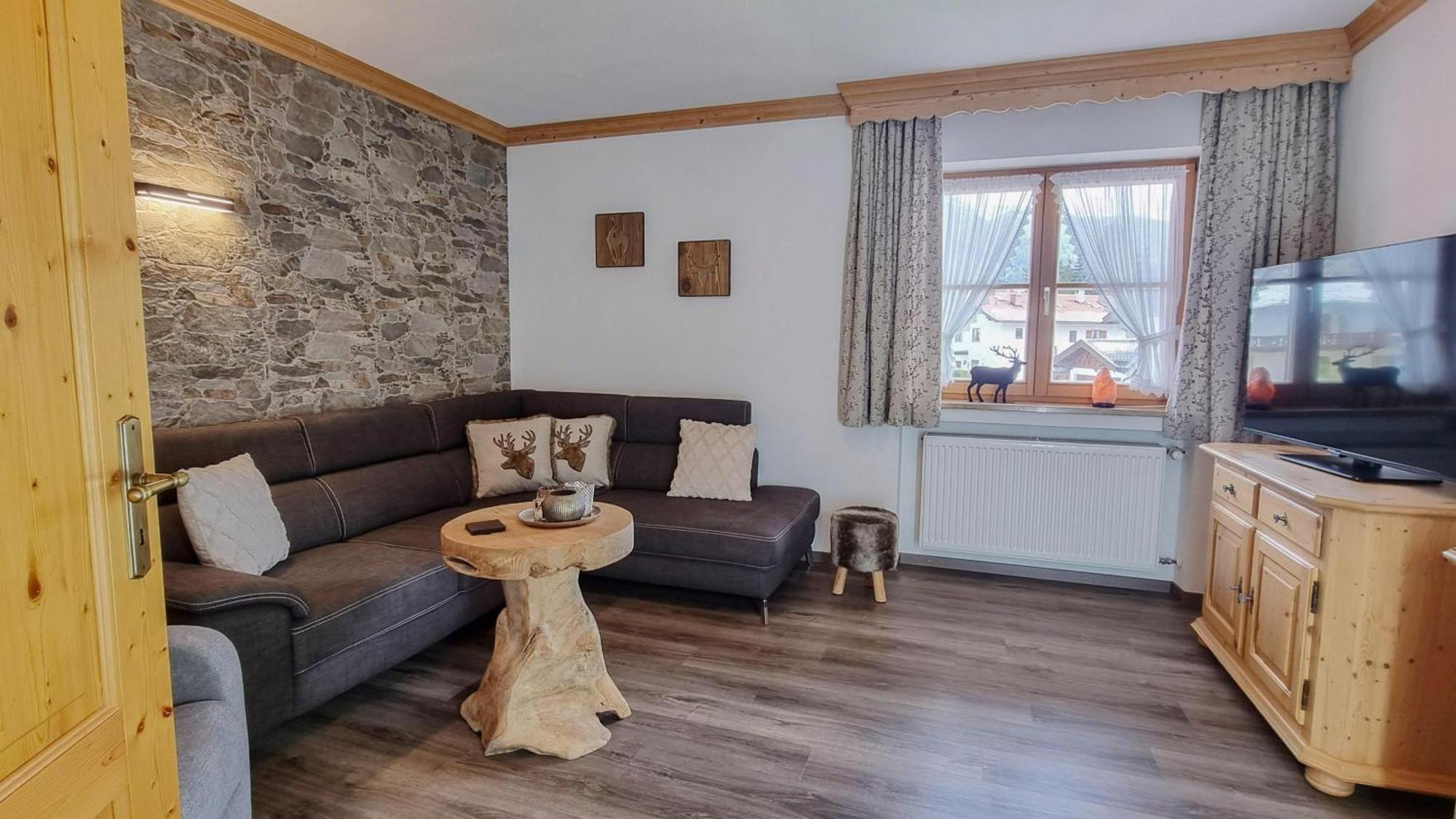 Gaestehaus Alpenparadies Krün Esterno foto